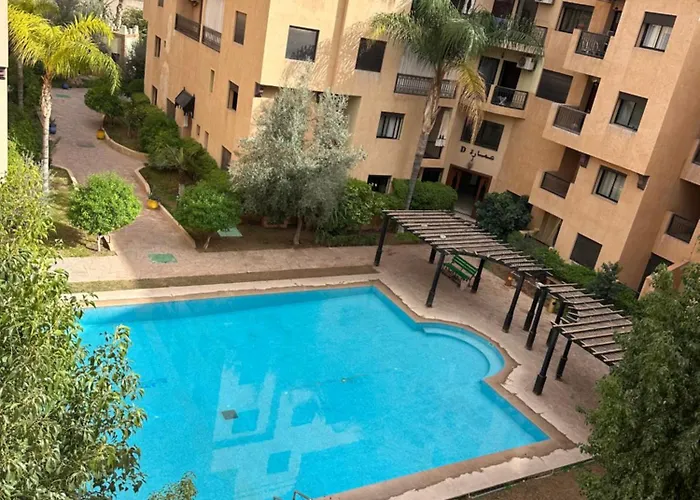 Deluxe Appartment With Pool