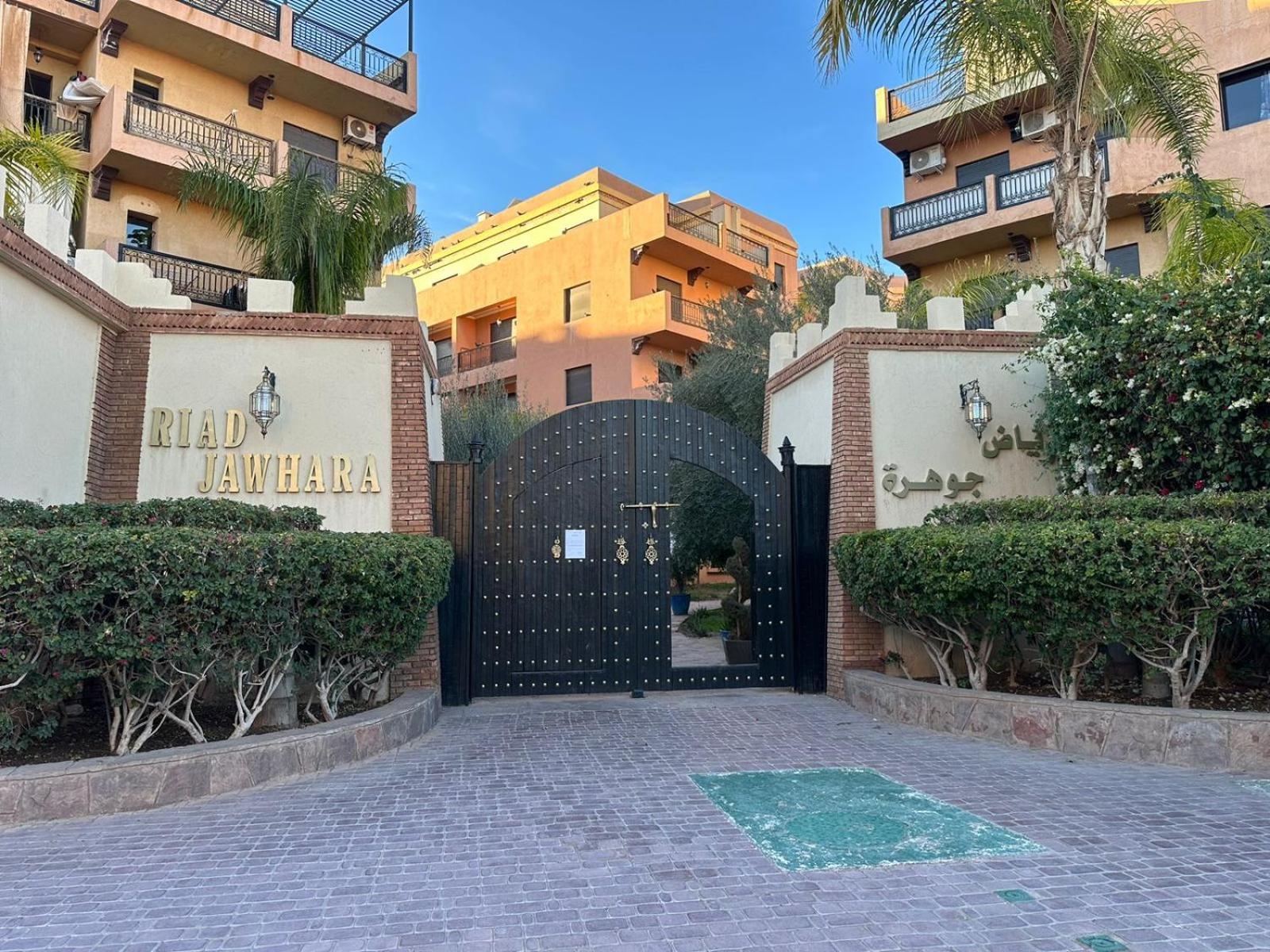 Appartement Deluxe With Pool