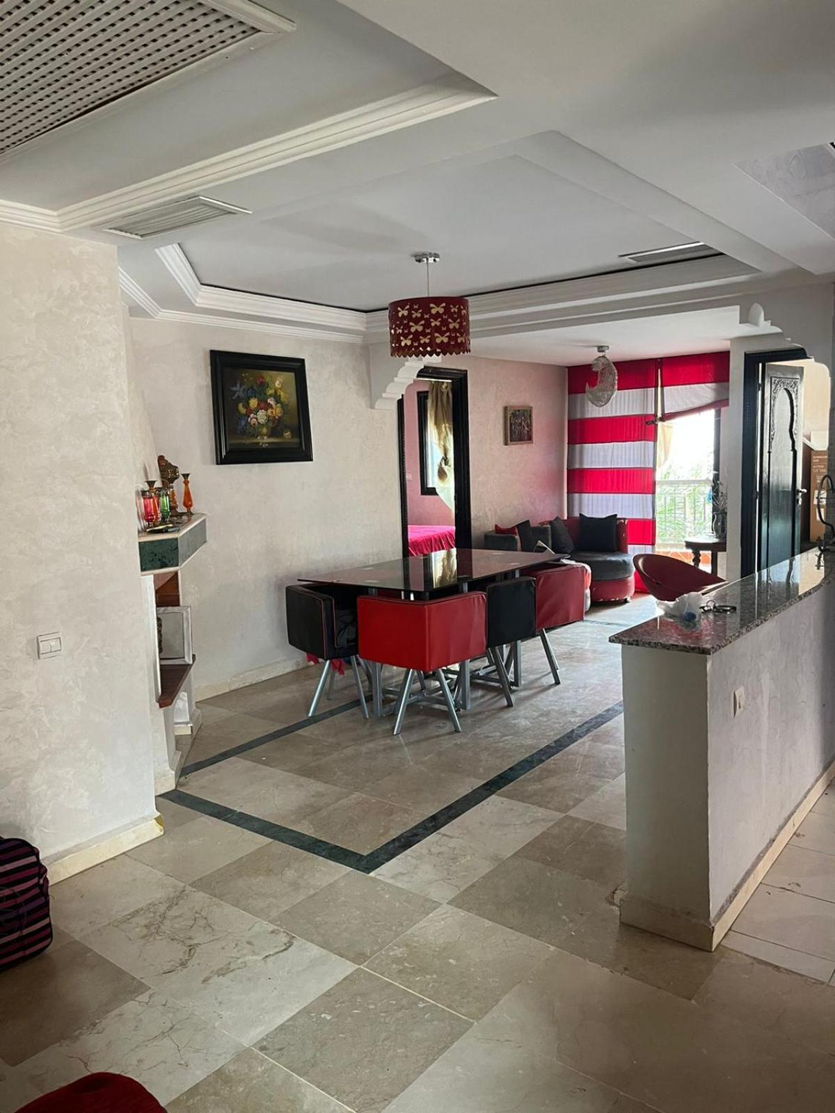 Deluxe With Pool Apartment